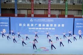 意甲-莱奥双响 AC米兰2-1逆转佛罗伦萨登顶积分榜